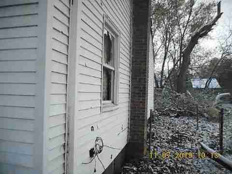 12100 Burt (15)_m.jpg